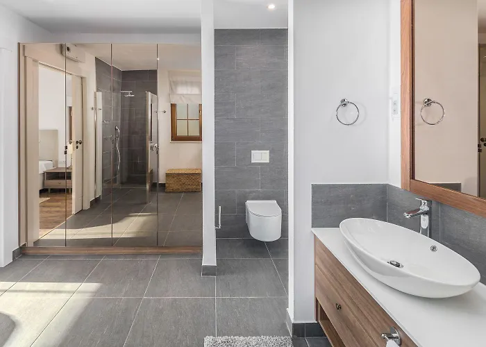 Villa Mon Perin - Luxury Beachfront