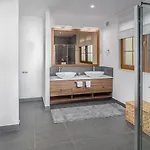 Mon Perin - Luxury Beachfront Villa